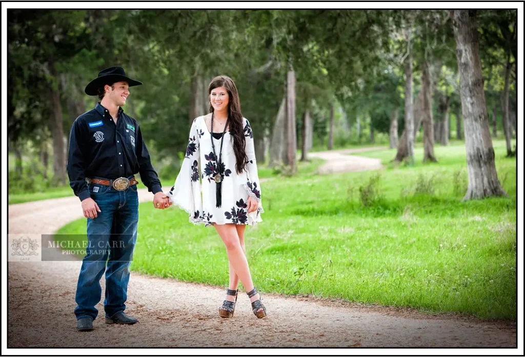 Outdoor Engagement Photographer