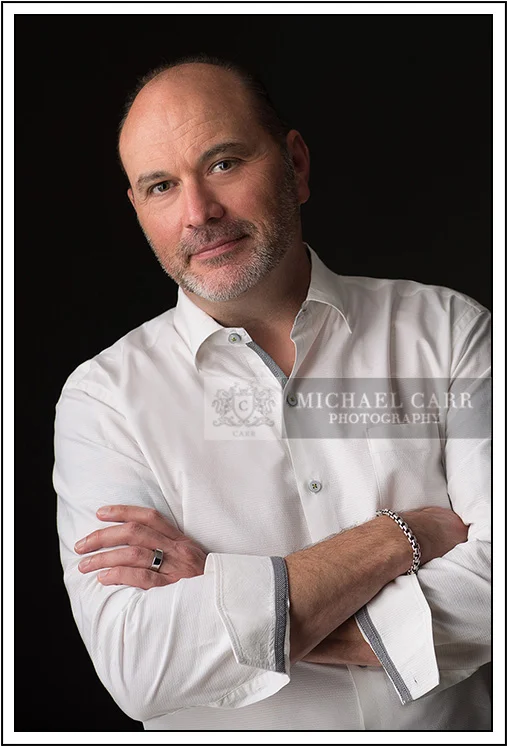 Professional Photographer Houston Professional modern casual headshot with a natural smile in Houston